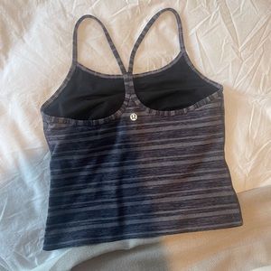 Lululemon crop tank size 6